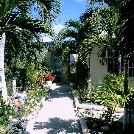 Carringtons Inn Saint Croix Island Екстер'єр фото