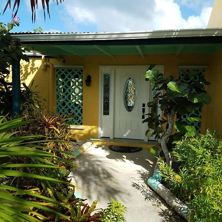 Carringtons Inn Saint Croix Island Екстер'єр фото