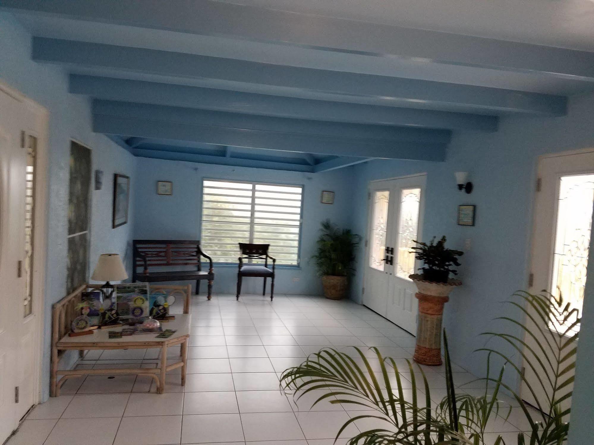 Carringtons Inn Saint Croix Island Екстер'єр фото